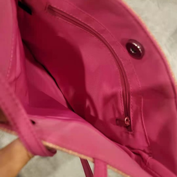 Esprit Handbag with flower details - Picture 3 of 3